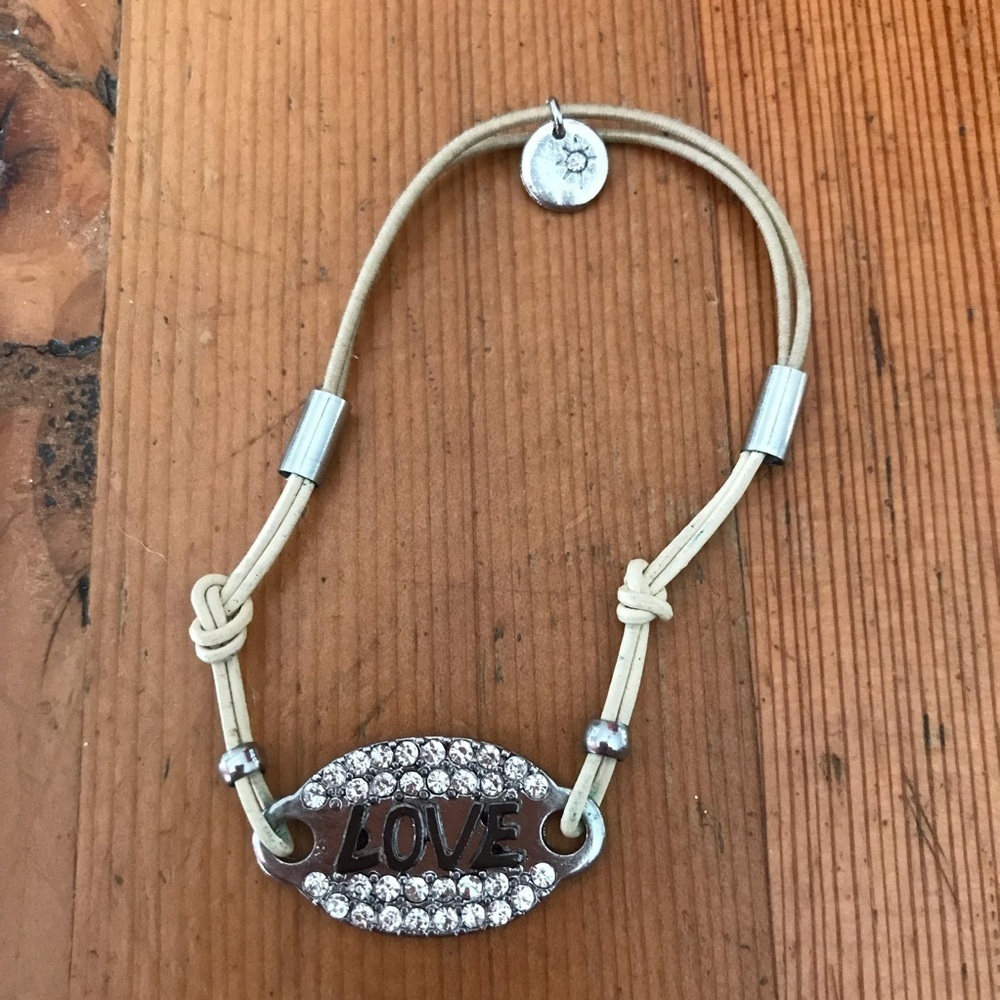 ▪️LOVE Stretch Bracelet